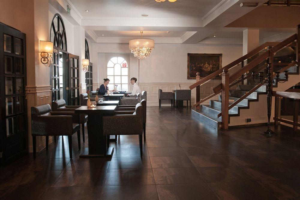 Hotel Moers Van Der Valk エクステリア 写真