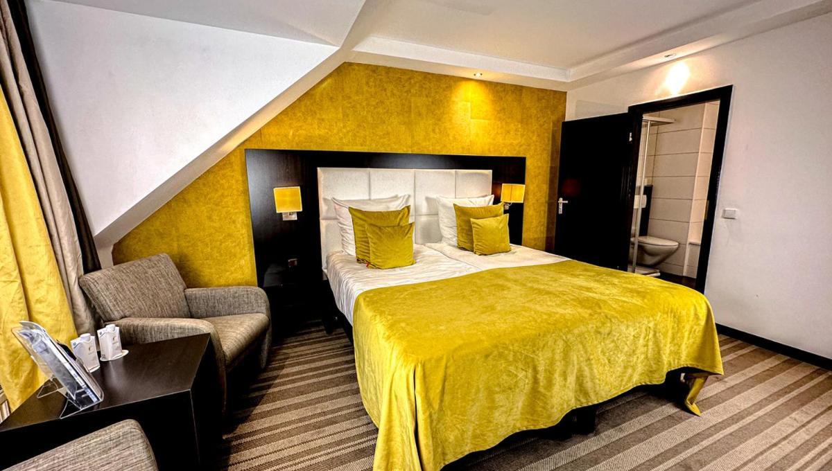 Hotel Moers Van Der Valk エクステリア 写真